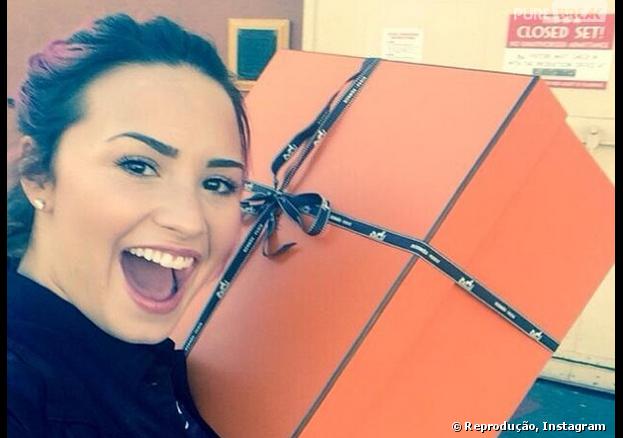 Demi Lovato faz declaração de amor aos #lovatics brasileiros em rede social!