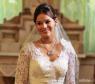 Na novela "Em Família", Helena (Bruna Marquezine) adiantou o casamento com Laerte (Guilherme Leicam) por causa da sua gravidez
