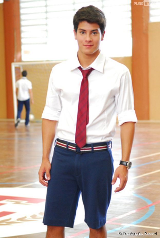 O sucesso veio com o personagem Diego, no seriado adolescente "Rebelde" em 2011