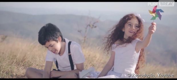 O clipe de "Diz Pra Mim", da banda Malta, conta uma história de amor que atravessa o tempo