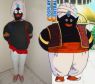 Olha aí o Mr. Popo de "Dragon Ball Z" chegando para animar a galeria de cospobres do carnaval: toalha na cabeça, moleton preto e calça branca. Tá pronto.