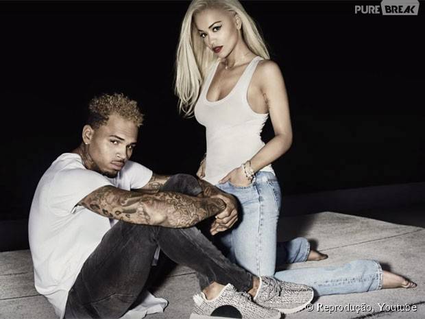 Rita Ora e Chris Brown lançam clipe cheio de pegação e muita sensualidade