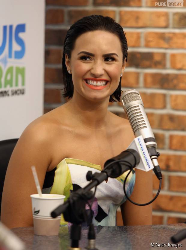 Demi Lovato vai lançar o clipe de "Cool For The Summer"!