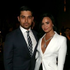 Demi Lovato tem recebido Wilmer Valderrama na reabilitação e o nosso coração de shipper explodiu