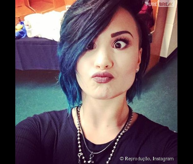 Fãs comemoram o "Lovatic Day" com homenagens a Demi Lovato