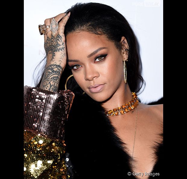 Grammy Awards 2015: Rihanna é confirmada na premiação!