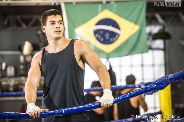 O Duca (Arthur Aguiar) te defende de tudo em "Malhação"