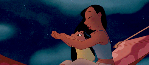 http://static1.purebreak.com.br/articles/3/18/92/3/@/95377-disney-ensina-licoes-de-uniao-e-624x0-1.gif