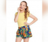 Priscila de &quot;Cúmplices de um Resgate&quot;, Giovanna Chaves usa sempre cores vivas como look