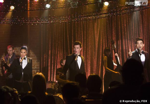 Demi Lova e Adam Lambert ao Lado de Chris Colfer em "Glee"