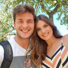 Camila Queiroz e Klebber Toledo se casam em cerimônia celebrada por Isabelle Drummond