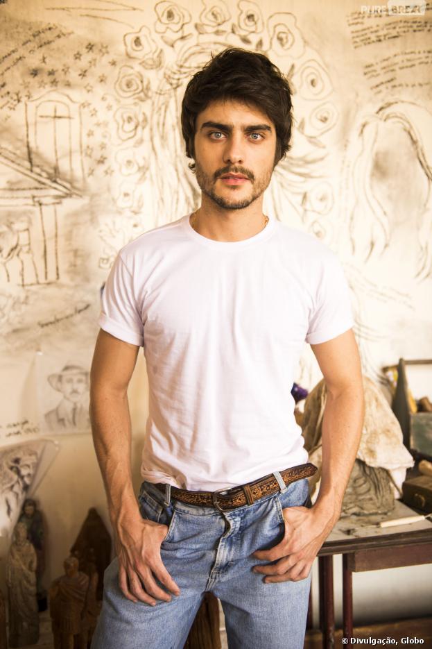 Guilherme Leicam interpreta Laerte na novela "Em Família"
