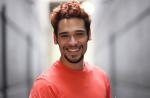 Bruno Fagundes fala de atuar em "Meu Pedacinho de Chão" com Antonio Fagundes
