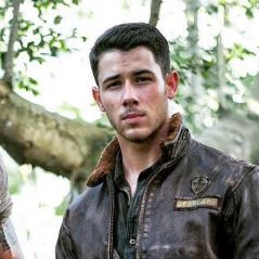 De "Jumanji": Nick Jonas, Dwayne "The Rock" Johnson e mais no primeiro trailer do filme!