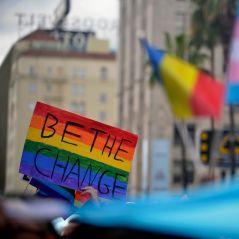 Homossexualidade não é mais considerada crime na Índia e essa é a prova de que o amor vence tudo