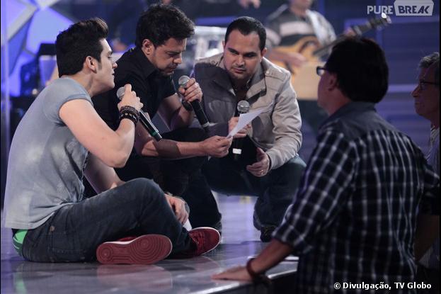 "Sai do Chão" estreia com Luan Santana, Naldo e Thiaguinho como apresentadores