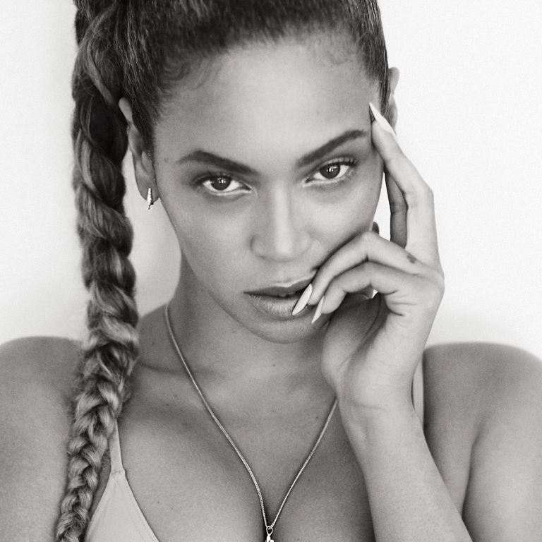 Beyoncé surge na capa e recheio da edição de setembro da revista Flaunt