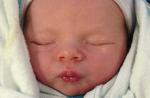 Fergie mostra pela primeira vez rosto do filho, Axl Duhamel. Uma gracinha!