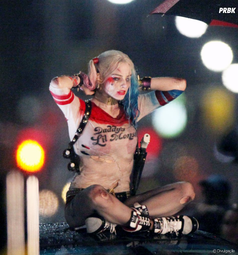 Margot Robbie vive comentando que se tornou super fã de Arlequina, sua personagem em "Esquadrão Suicida"