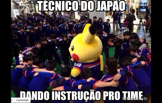 E a seleção do Japão recebe instruções do Pokemon!