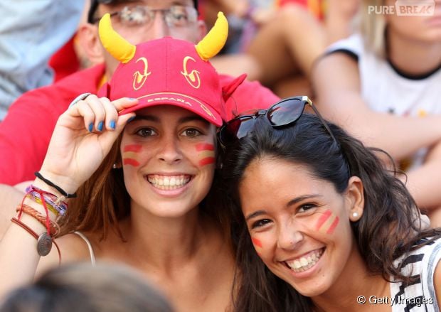 Torcedoras espanholas animada durante a Copa!