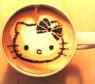 <p>O caf&eacute; da Hello Kitty &eacute; t&atilde;o fofo que nem d&aacute; vontade de tomar s&oacute; pra n&atilde;o estragar</p>