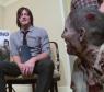 Norman Reedus, o Daryl de "The Walking Dead" ficou surpreso com o susto que levou de Nick!