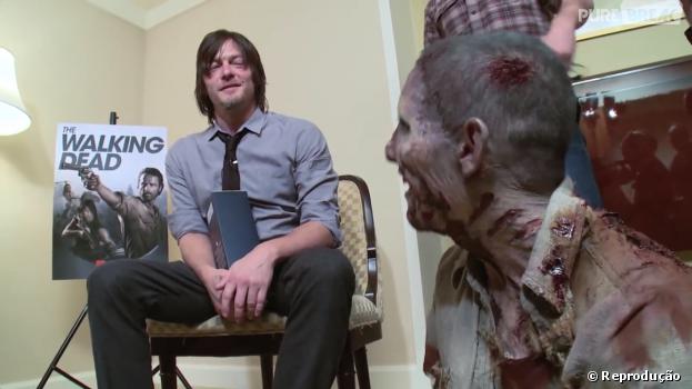 Norman Reedus, o Daryl de "The Walking Dead" ficou surpreso com o susto que levou de Nick!