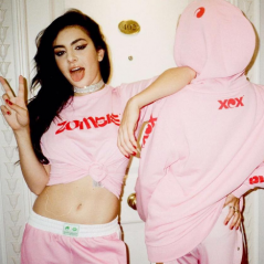 Charli XCX dança muito e fica rodeada de zumbis no clipe do single "After The Afterparty". Assista!