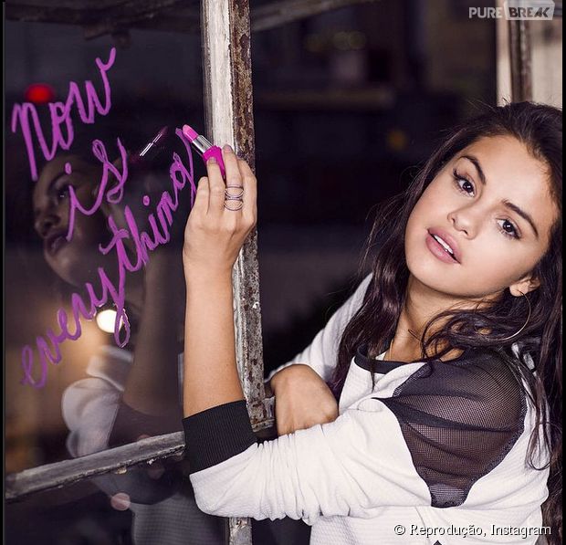 Selena Gomez publica vídeo divertido no Instagram e desafia fãs