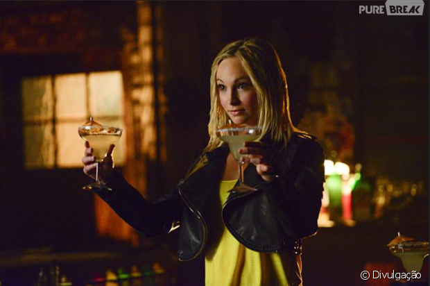 Em "The Vampire Diaries": Caroline (Candice Accola) surta quando sua mãe morre