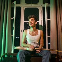 João Guilherme lançou a música "Nosso Som" com participação do PeLu!