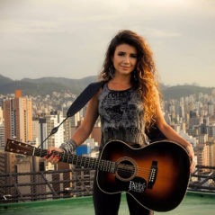 Paula Fernandes precisou recusar júri do "The X Factor Brasil" na Band: "Agenda intensa"