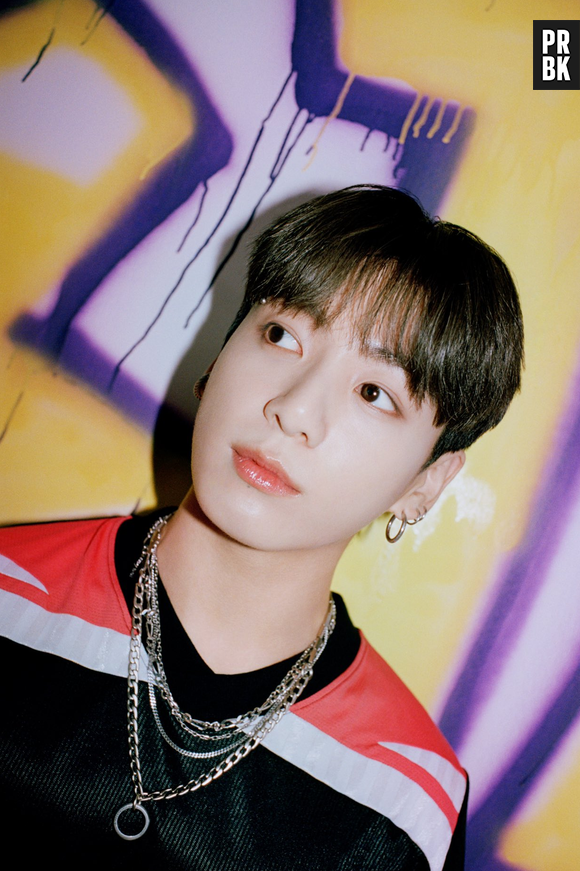 Jungkook, do BTS, participou de sessão de fotos para a Weverse Magazine