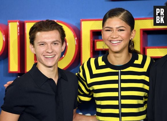 Tom Holland reforça rumores e torcida por namoro com Zendaya após homenagem em aniversário da atriz