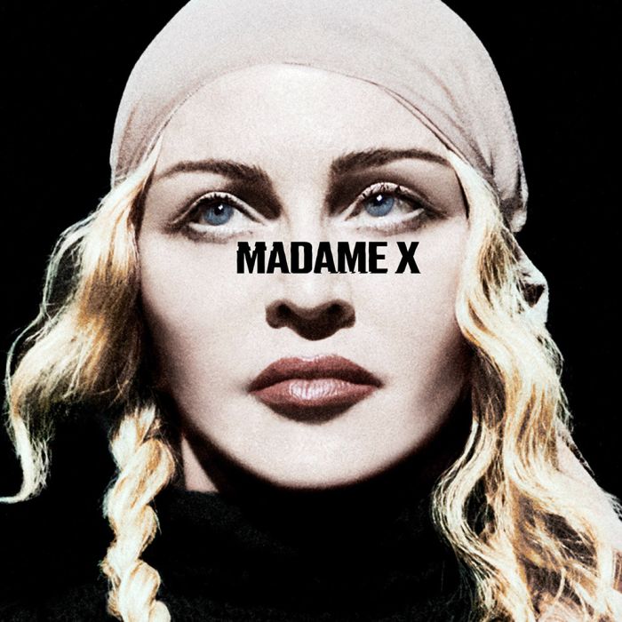 Anitta também fez sucesso quando particiou de uma faixa do álbum &quot;Madame X&quot;, da rainha do pop Madonna. A colaboração se deu na música &quot;Faz Gostoso&quot;, um funk bem brasileiro
