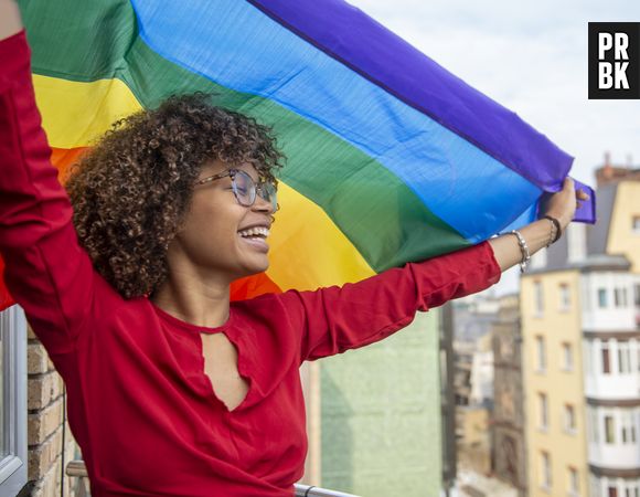 A representatividade LGBTQIAP+ na política é importante para que jovens que fazem parte da comunidade possam se ver refletides nesse lugar