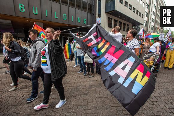 A representatividade LGBTQIAP+ na política que importa é aquelu que luta pelos direitos da comunidade