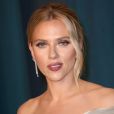 A Viúva Negra da Marvel, Scarlett Johansson foi acusada de apropriação cultural e whitewashing por ser uma mulher branca interpretando uma protagonista de um filme baseado em HQs e anime japoneses