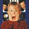 O clássico de Natal "Esqueceram de Mim", acompanha a rotina de Kevin (Macaulay Culkin), após ter sido deixado sozinho em casa por sua família, que foi passar o feriado em Paris