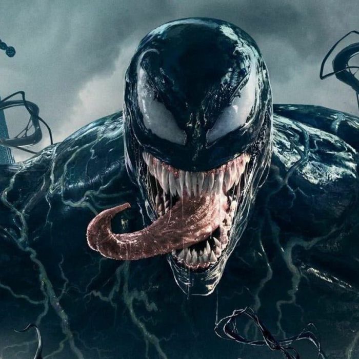 O look de Zendaya no photocall de &quot;Homem-Aranha: Sem Volta Para Casa&quot; pode ser uma referência ao vilão Venom (Tom Hardy)