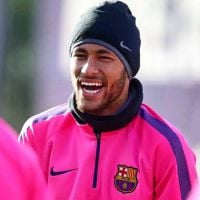 Neymar Jr. faz piada com boatos sobre supostas namoradas: "Só fico rindo"