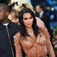 Kim Kardashian está divorciada de Kanye West. Ambos estão em novos relacionamentos