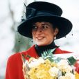 Em "Spencer", o figurino não só é importante para representar os looks usados pela Princesa Diana, como tem a função de transmitir visualmente os sentimentos e conflitos da personagem de Kristen Stewart