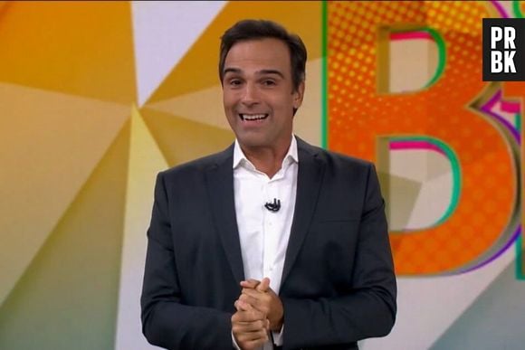 Tadeu Schmidt é apresentador do "BBB22"