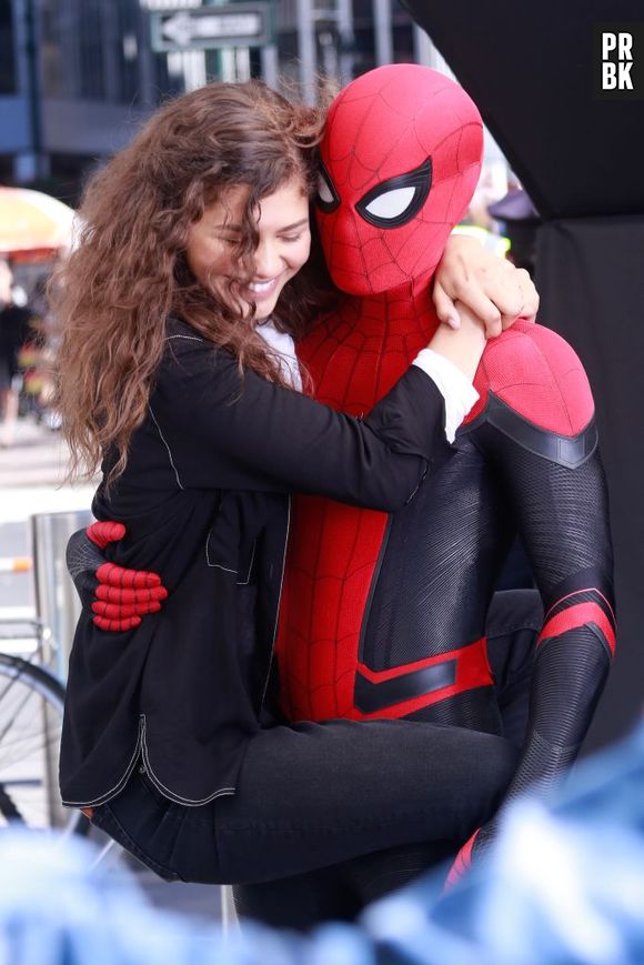 Tom Holland já disse que quer ver Timothée Chalamet em "Homem-Aranha". Já pensou?