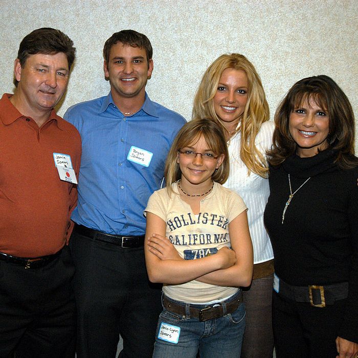 Britney Spears se recusou a lançar novas músicas durante tutela do seu pai