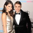 No perfil do Hailey Bieber, fãs de Selena Gomez relembram namoro da cantora com Justin Bieber   