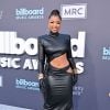 Chloe Bailey causou com um longo de couro Valdrin Shahiti no Billboard Music Awards 2022