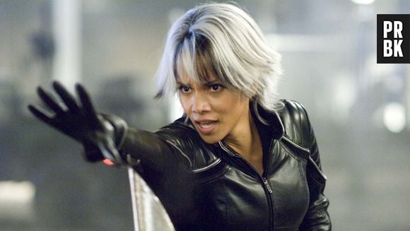 Halle Berry foi Tempestade em "X-Men" e protagonizou "Mulher-Gato"